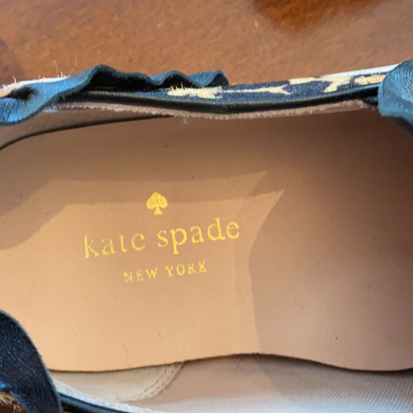 Size 8 Kate Spade slip on sneakers - Picture 4 of 6